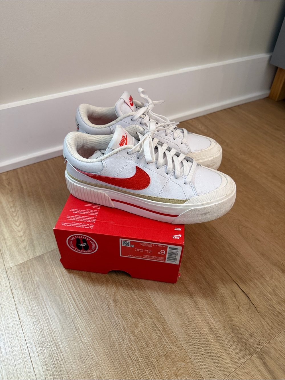 Nike Sneakers